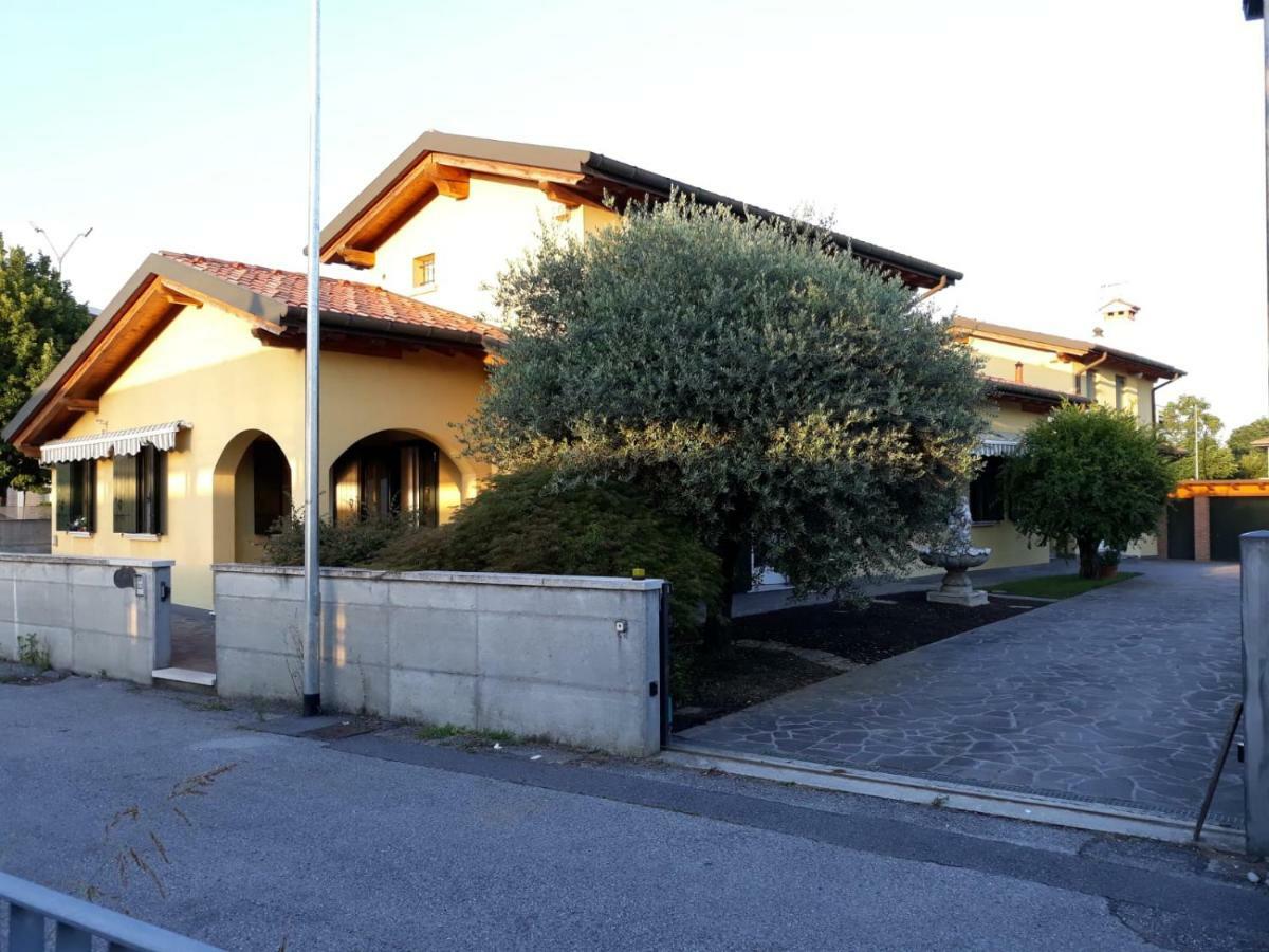 Villa Loredana Elegant Villa With Private Bathroom Spinea Exterior foto